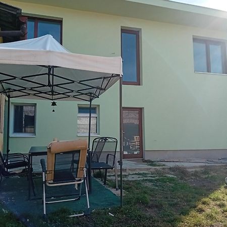 Statek Appartement Veverska Bityska Buitenkant foto