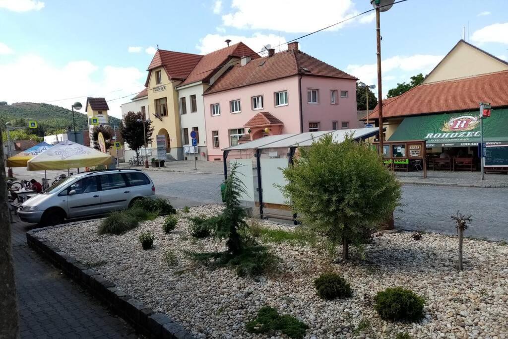 Statek Appartement Veverska Bityska Buitenkant foto